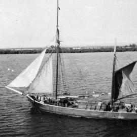 Wool Ketch