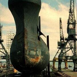 Ovens,ex HMAS,on Fremantle slip